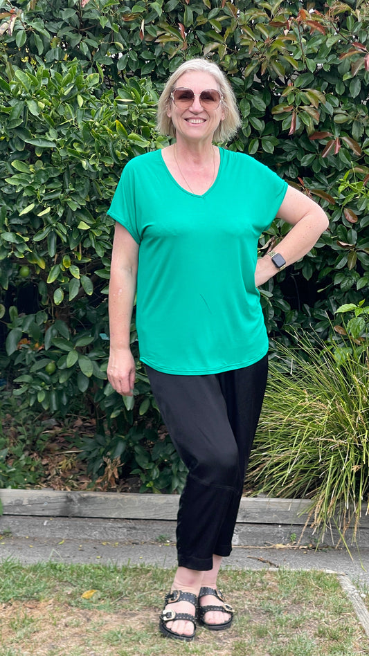 demi tee - green