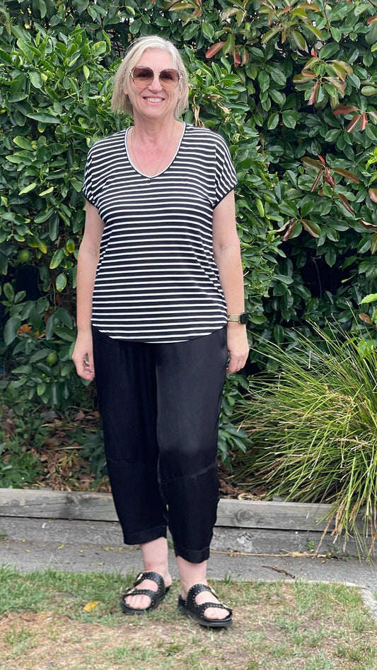 demi tee - b/w stripe