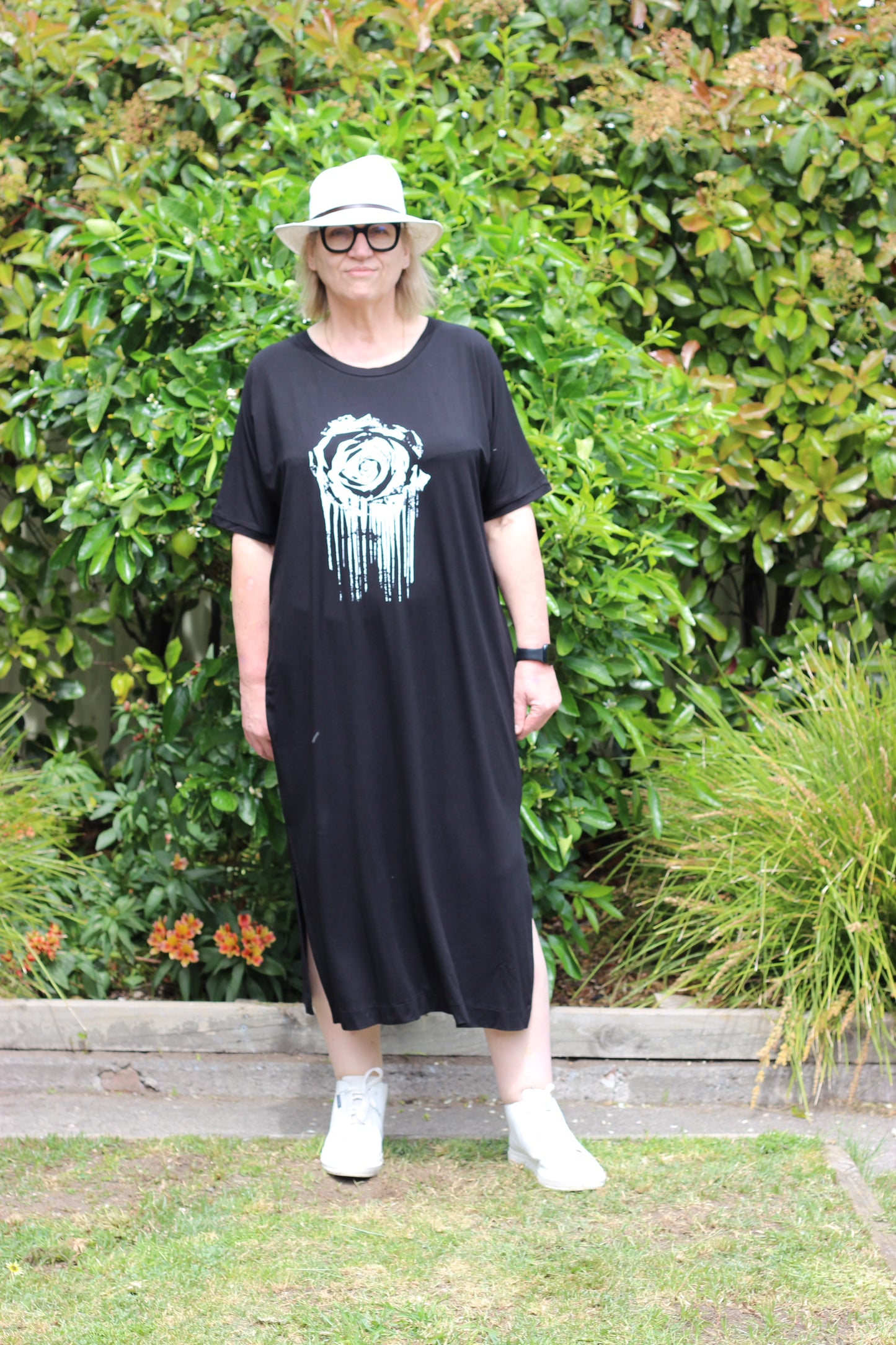 tee dress black - crying rose