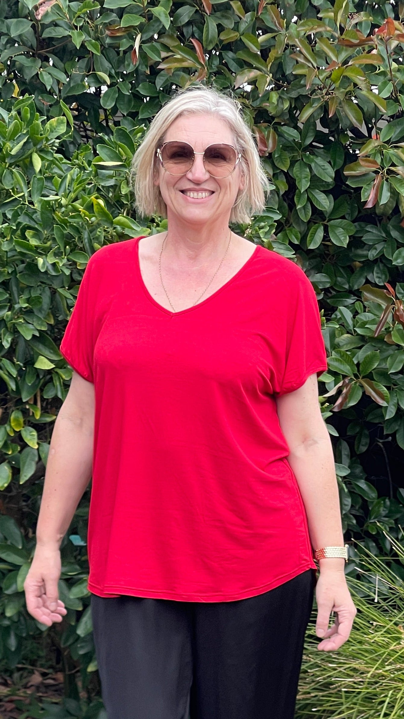 demi tee - red
