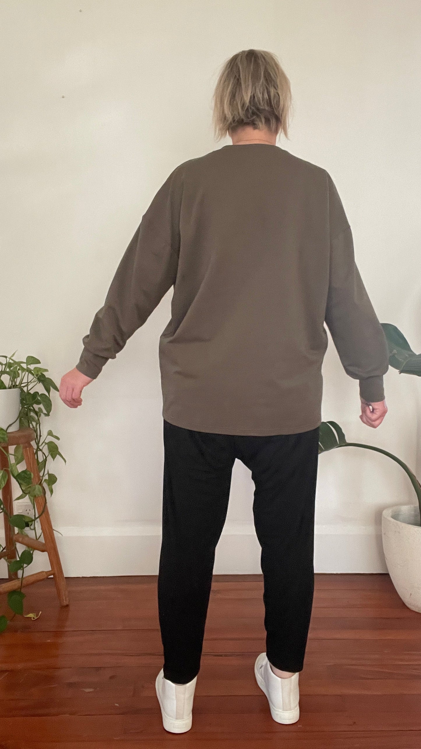 Patch Pocket Sweat - Khaki