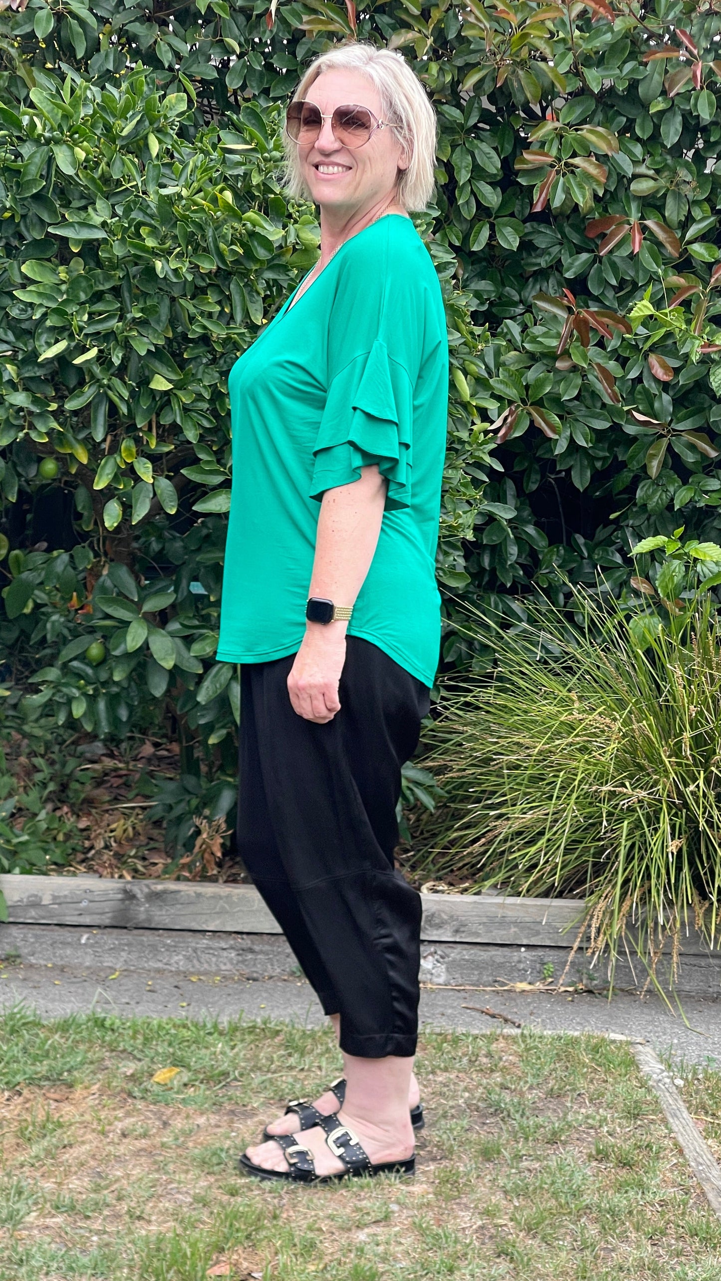 frill me tee - green