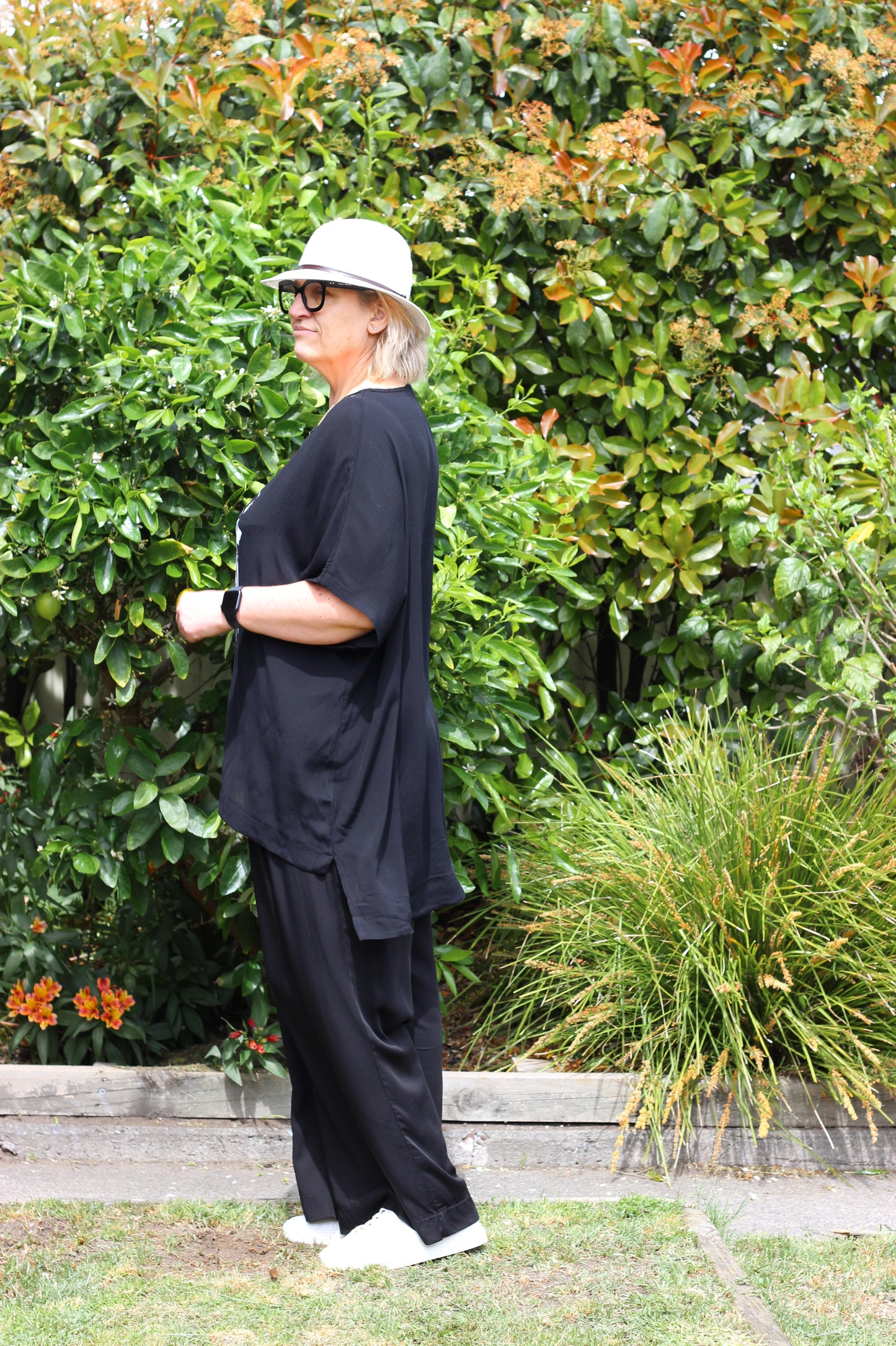 fluid top - crying rose print