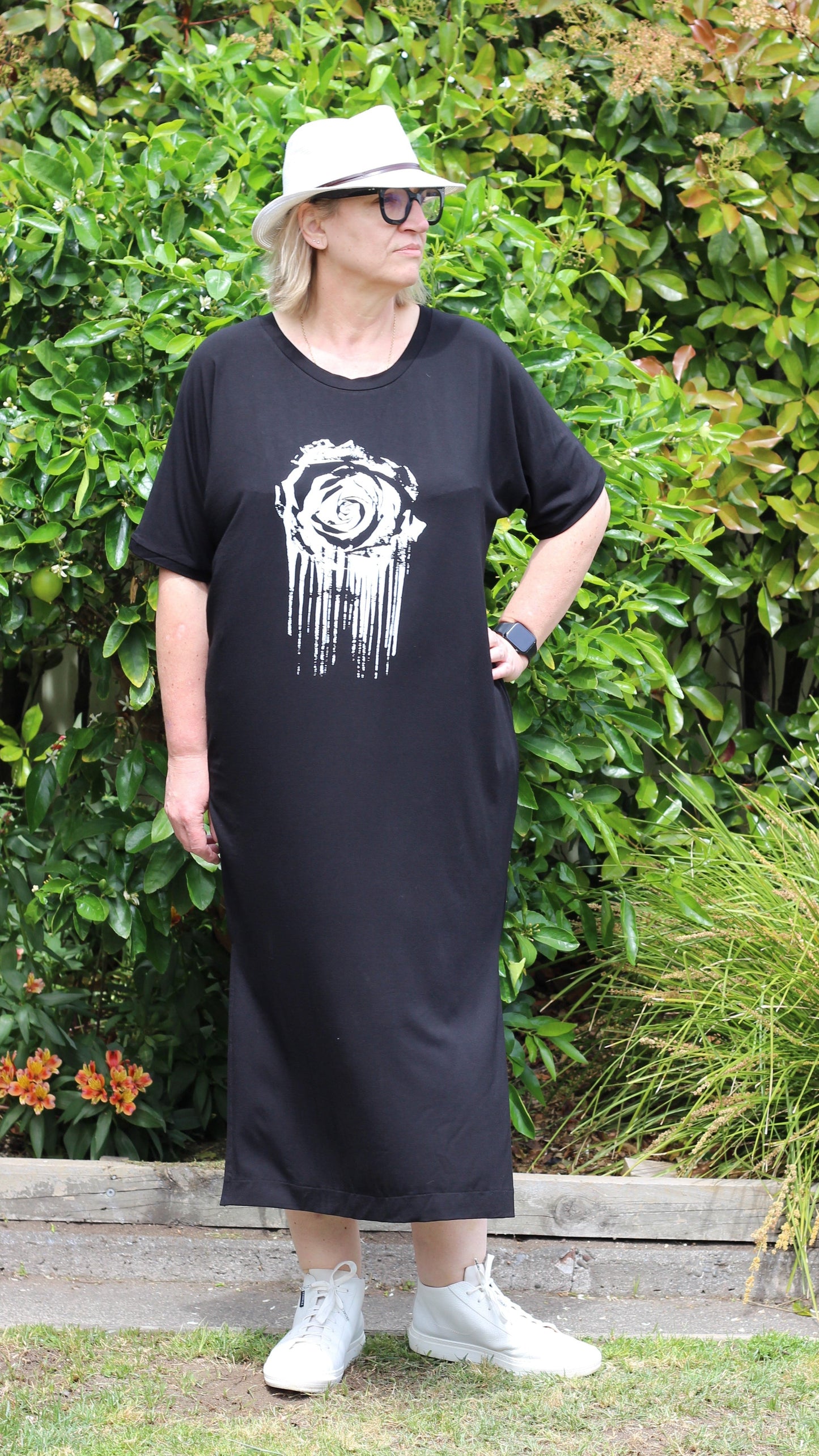 tee dress black - crying rose