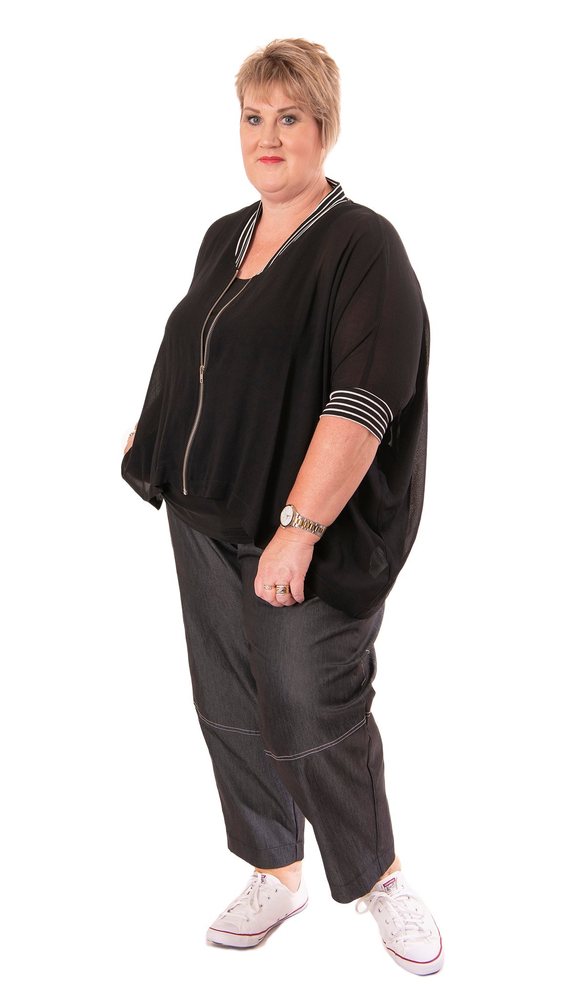 diva bomber black