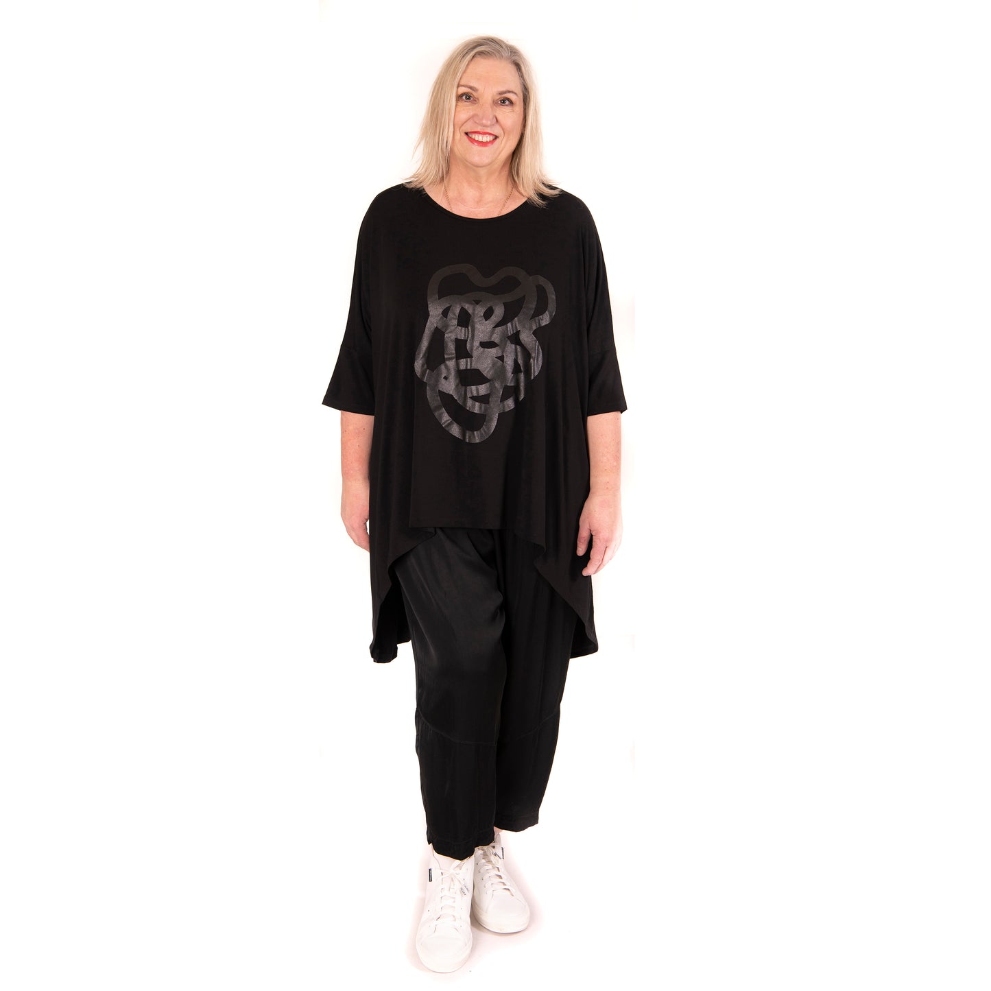 flow top black - squiggle
